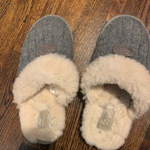 woman's gray ugg slippers